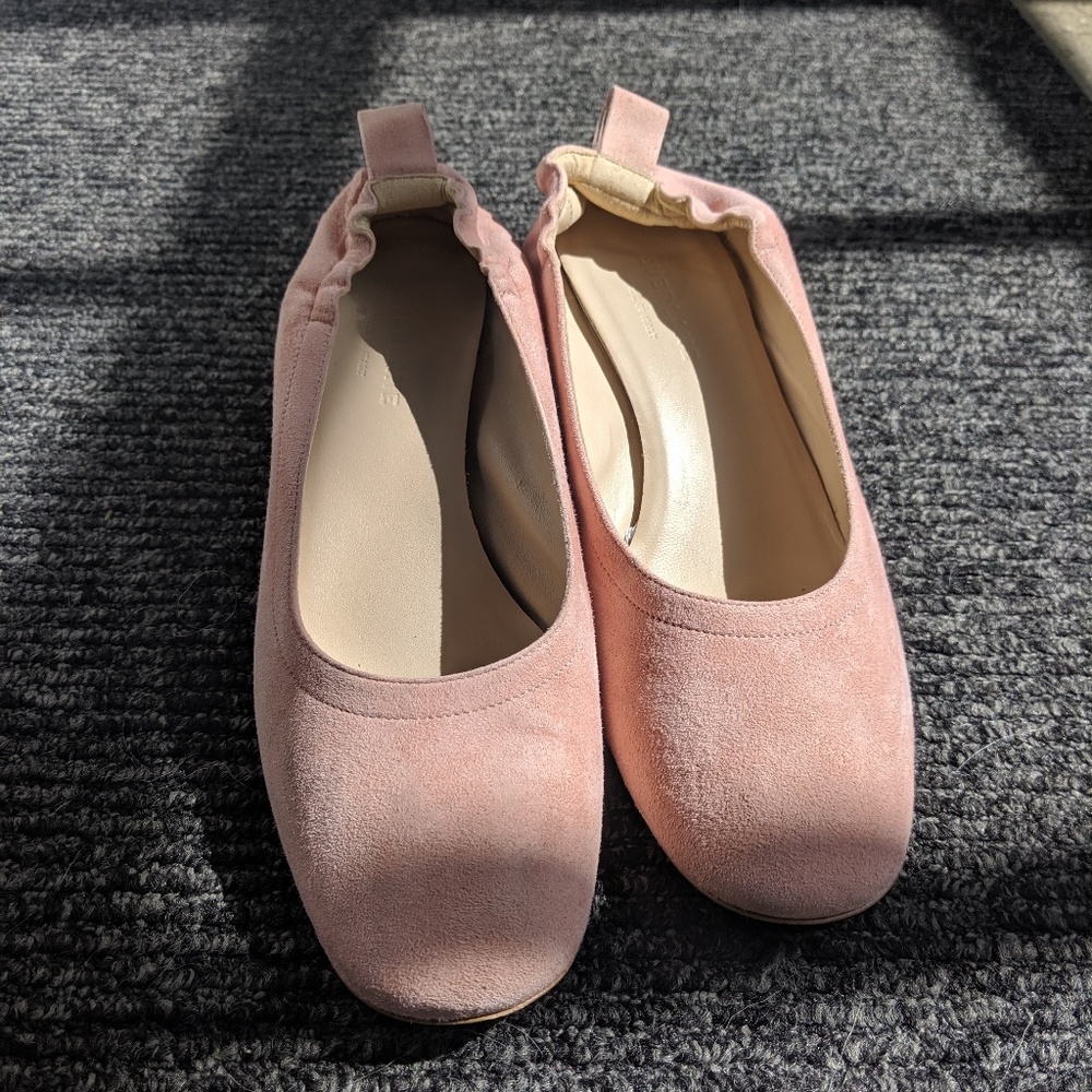 Everlane kitty heel rose color suede